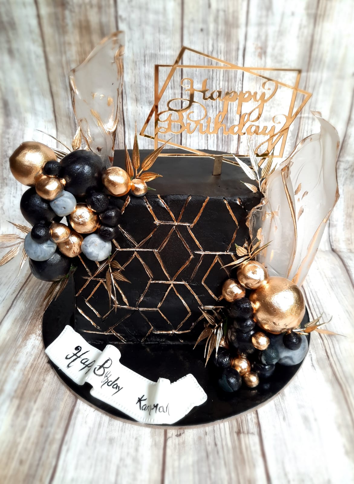 WhatsApp Image 2026-04-19 at 13.16.42 Geometric Luxe Cake - Image 1
